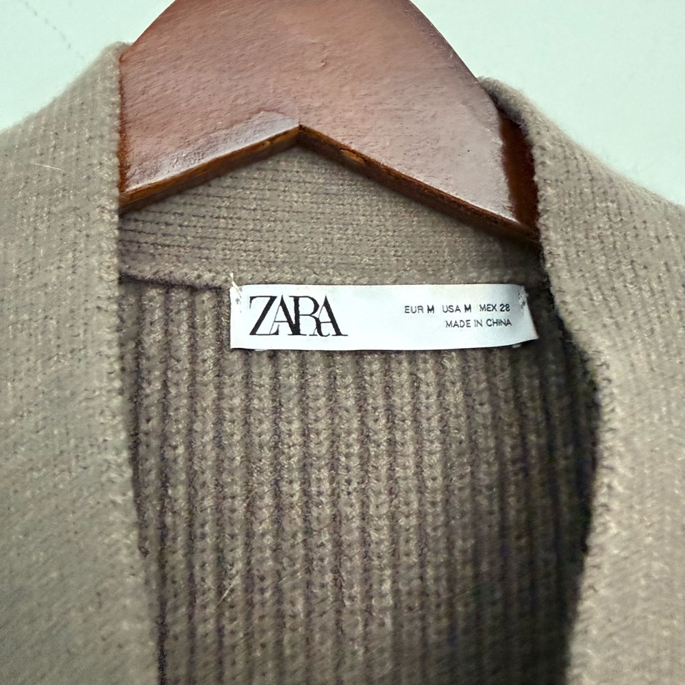 Zara Women's Tan Ribbed Cardigan - Picture 2 of 5